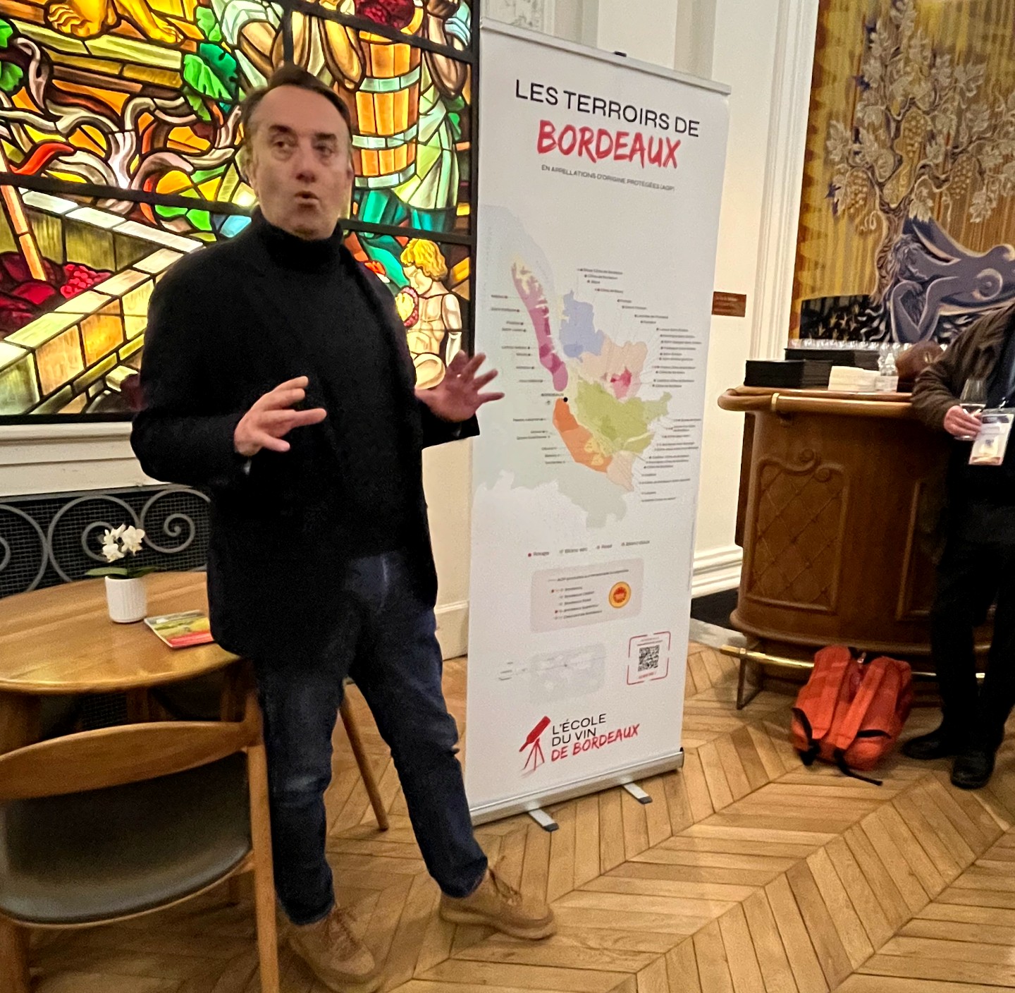 Christophe Chateau presenting the terroirs
